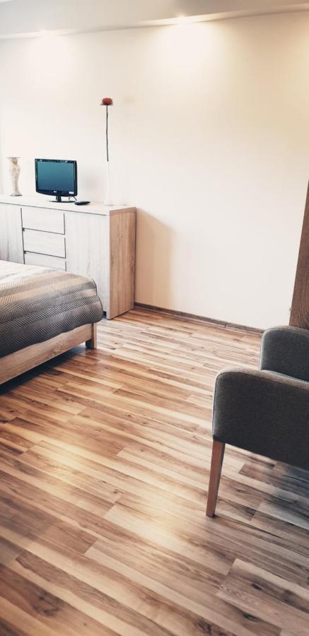 Wici 2 Apartments Teofilow Wodny Raj Lodź Bagian luar foto